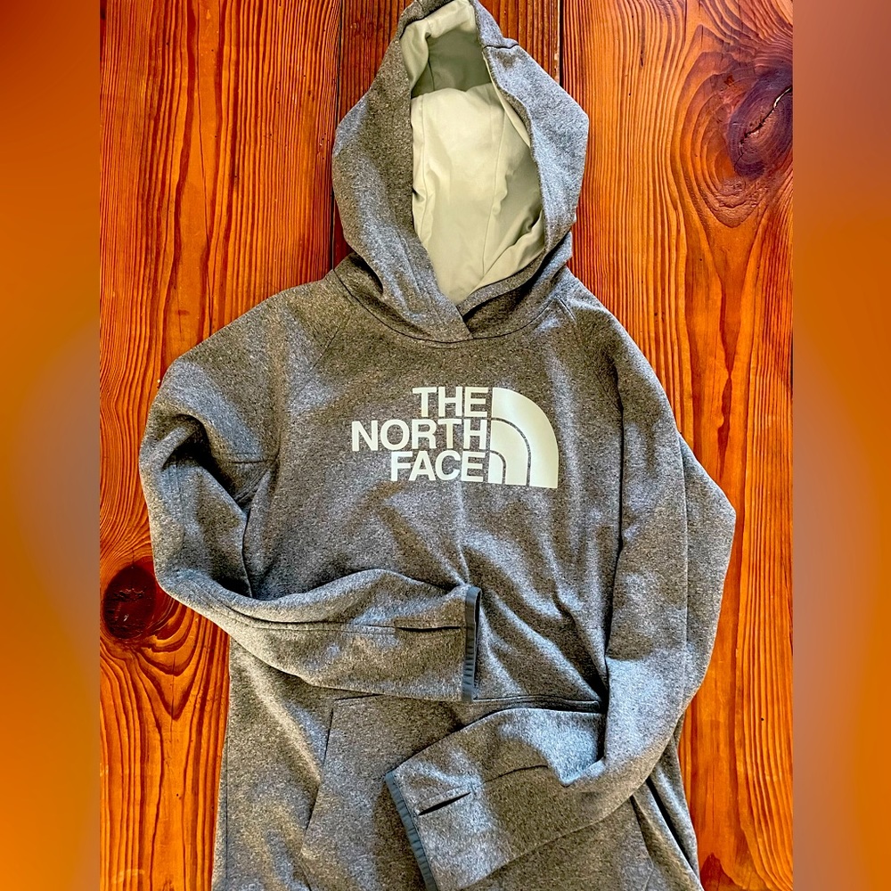 The North Face Half Dome Hoodie, Women’s size M